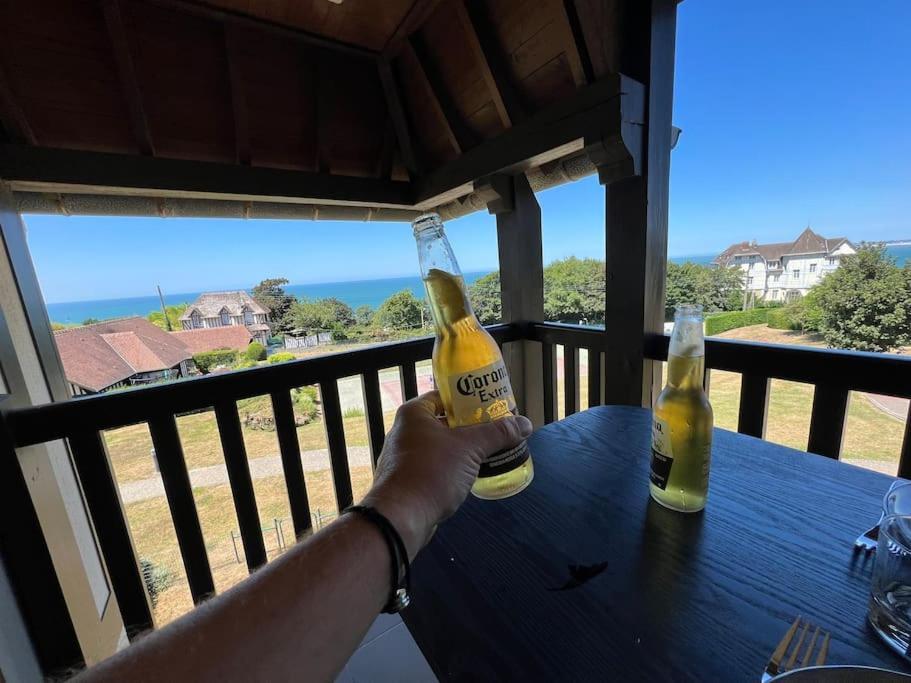 Apartamento Appart Lumineux Avec Vue Sur Mer A 180 Degres Trouville-sur-Mer Exterior foto